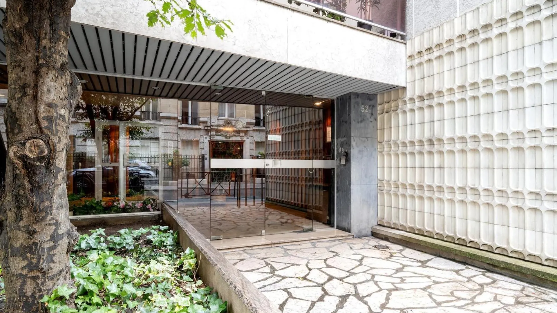 Appartement De La Tour - Welkeys Париж 0*,  Франция